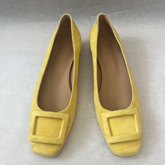 Ann Mashburn Chic Suede Buckle Cushioned Casual Shoe Flats in Citron Yellow 7.5 - Picture 4 of 13